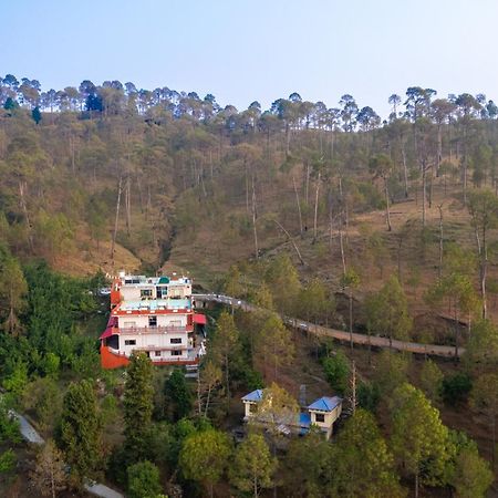 The Ranikhet Continental Exterior foto