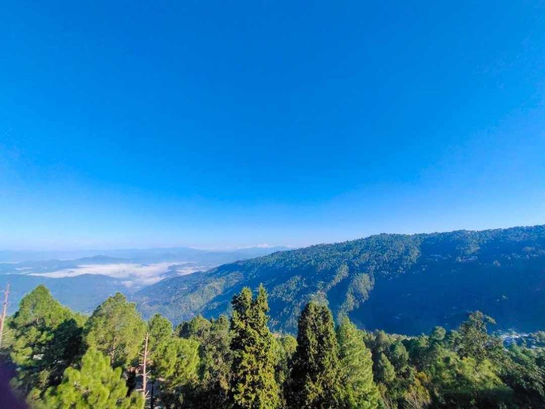 The Ranikhet Continental Exterior foto