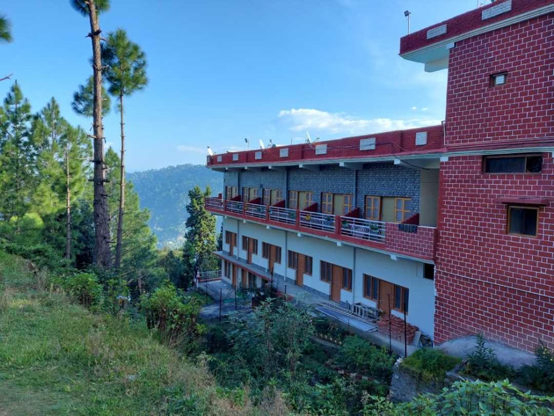The Ranikhet Continental Exterior foto